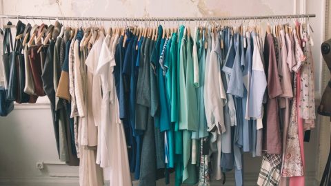 اهم 10تفسيرات لحلم الملابس المستعملة للمتزوجة