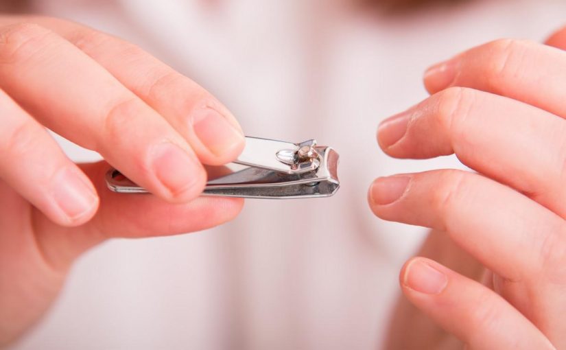 ما تفسير حلم قصاصة الأظافر للمتزوجة لابن سيرين؟